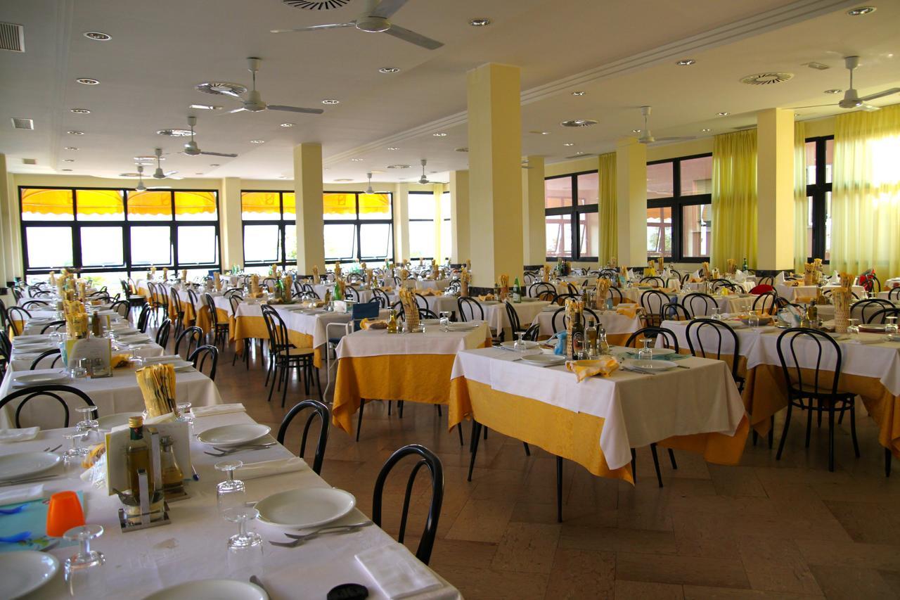 Savoia Hotel Misano Adriatico Εξωτερικό φωτογραφία